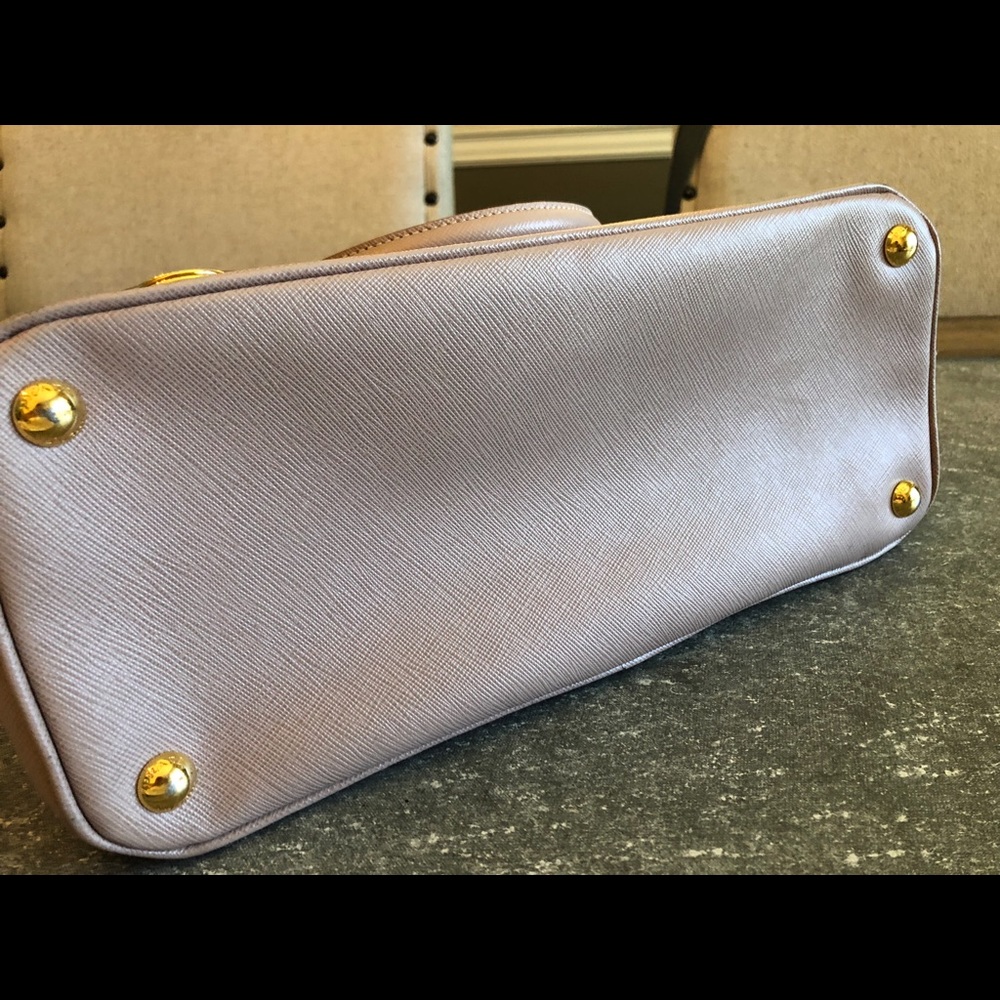 Prada Saffiano Luxe tote small - Picture 2 of 5